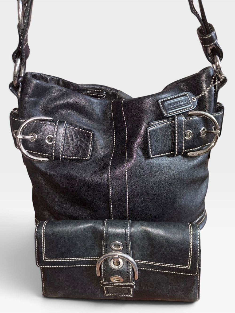 Coach Soho 2005 Vintage Leather Shoulder Bag with Buckle Accent - Picture 3 of 14